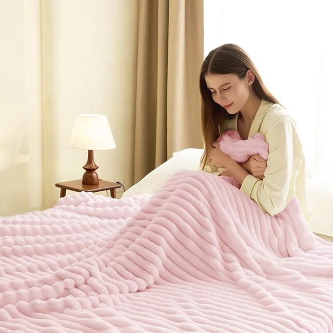 HIMEET Pink Ribbed Throw Blanket - Image 7