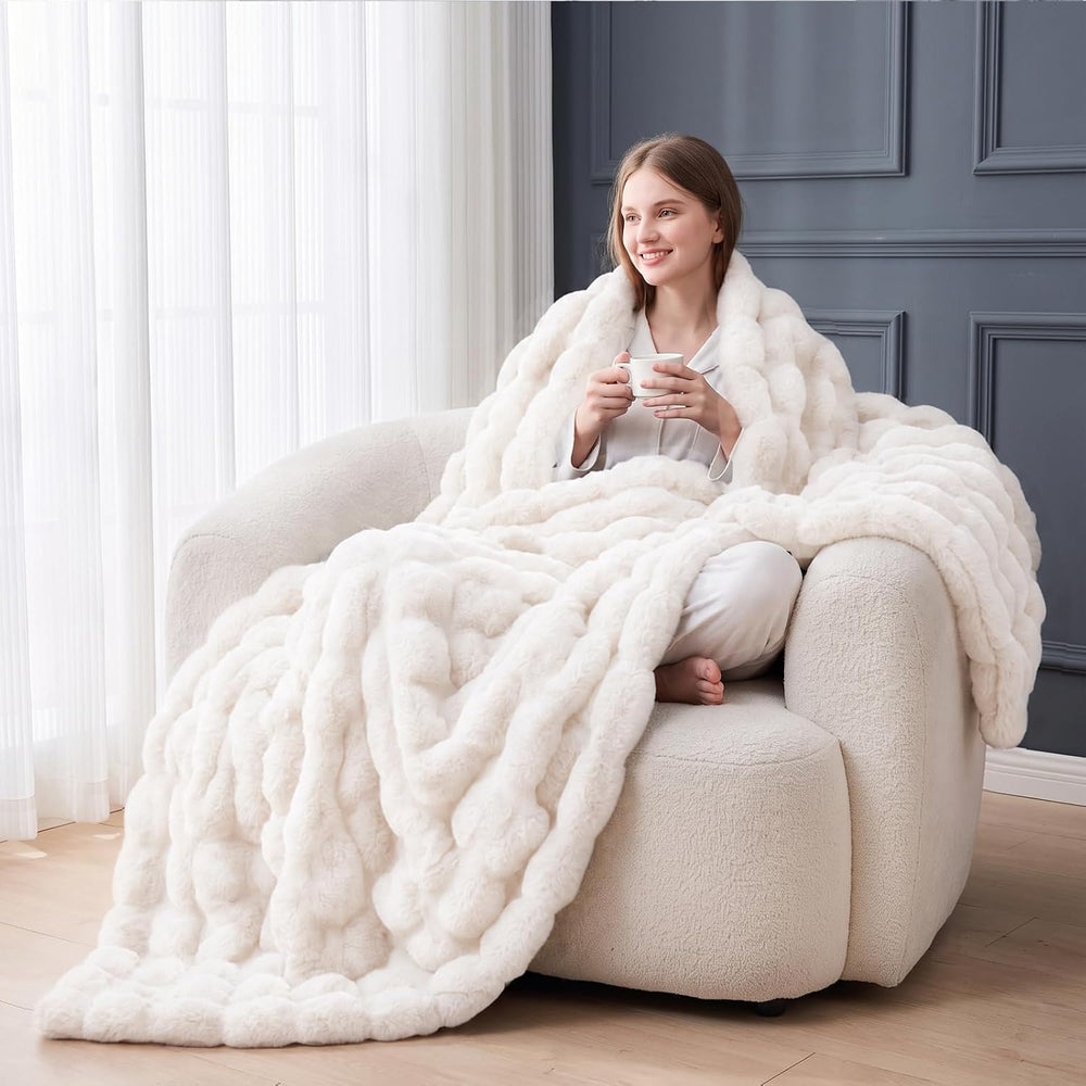 Faux Fur Throw Blanket for Couch, Luxury Cozy Soft Fluffy and Fuzzy Plush Rab...