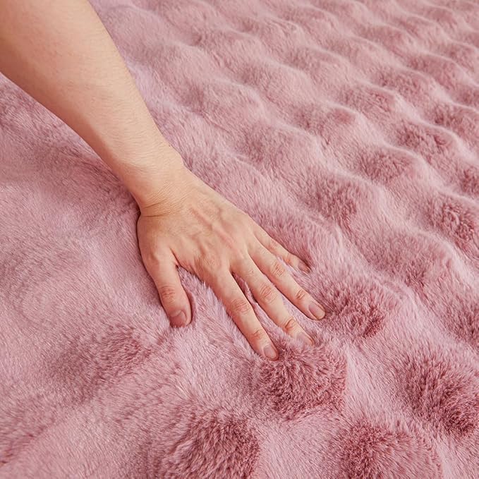 Pink Rabbit Plush Rug 5'x8', Fluffy Faux Fur Shaggy Area Rug - Image 7