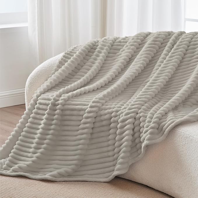 BEDELITE Twin Blanket for Couch & Bed, 300GSM Soft & Warm Fleece Blanket - Image 8