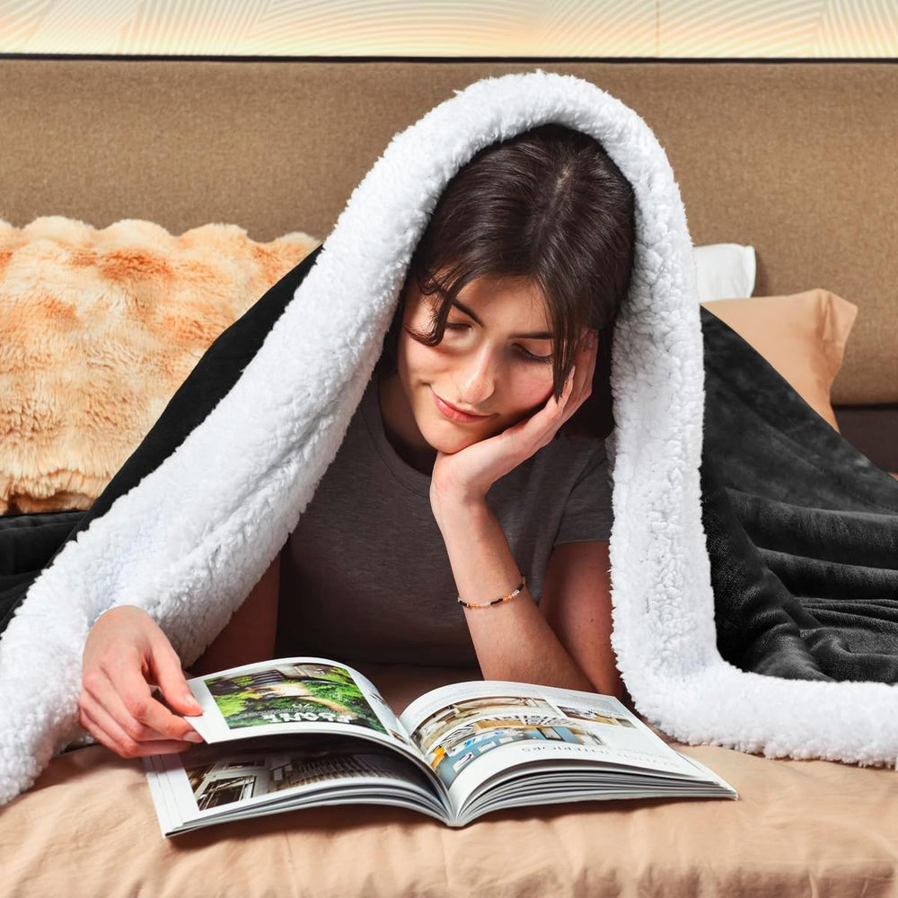 KAWAHOME Sherpa Fleece Queen Size Blanket for Bed, Extra Warm Heavy Thick
