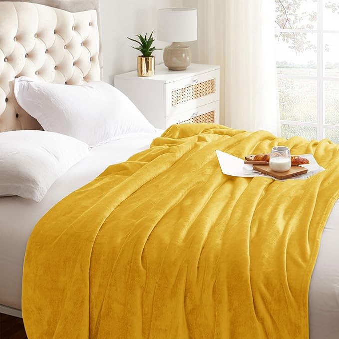 KMUSET Fleece Blanket Twin Size Honey Yellow Lightweight Super Soft Cozy Fuzzy - Image 3