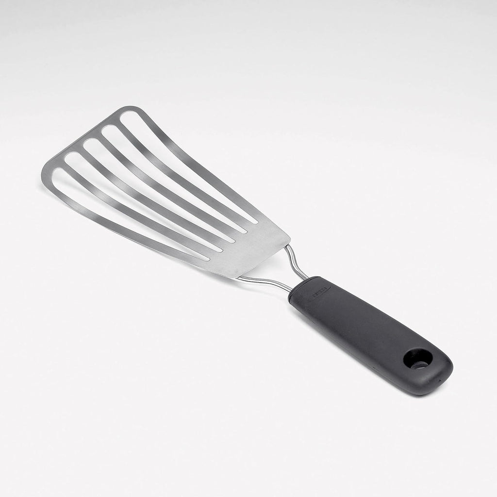 OXO Good Grips Stainless Steel Fish Turner and OXO Good Grips Bent Icing Spatula Bundle