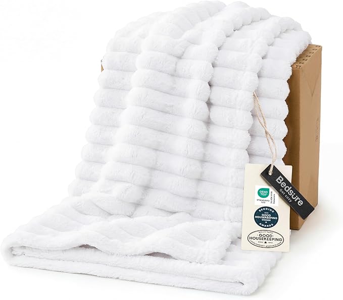 Bedsure GentleSoft White Fleece Blanket by BEDSURE