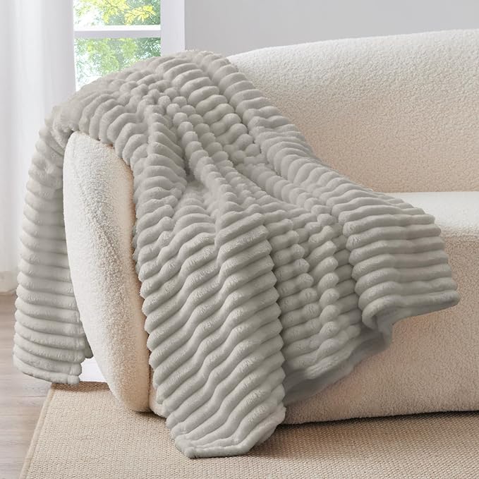 BEDELITE Fleece Throw Blanket for Couch - Image 7