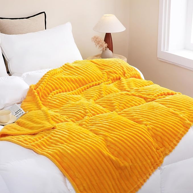 Gold Fleece Throw Blanket 60”×80” - Image 2