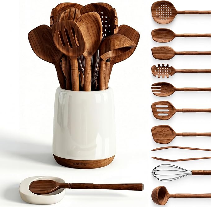 Wooden Spoons for Cooking by Smirly