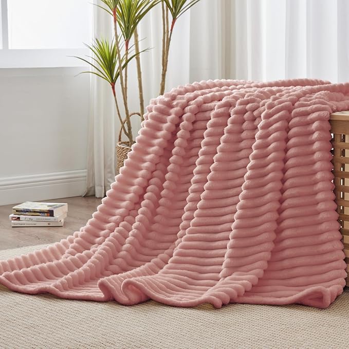 BEDELITE Twin Blanket for Couch & Bed, 300GSM Soft & Warm Fleece Blanket by BEDELITE