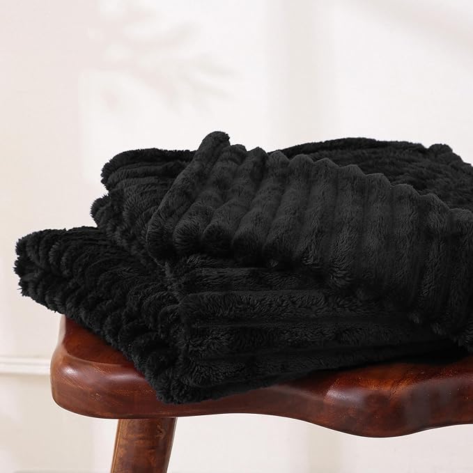 Black Fleece Throw Blanket 50”×60” - Image 4