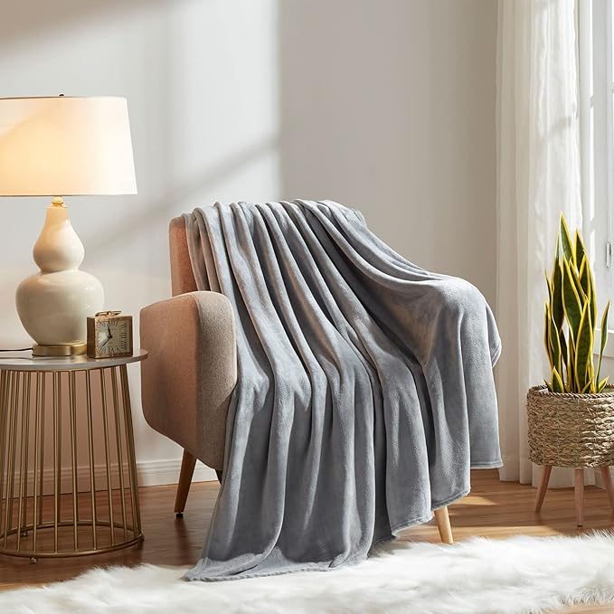 KMUSET Fleece Blanket Throw Size Grey Lightweight Super Soft Cozy Luxury Bed - Image 3
