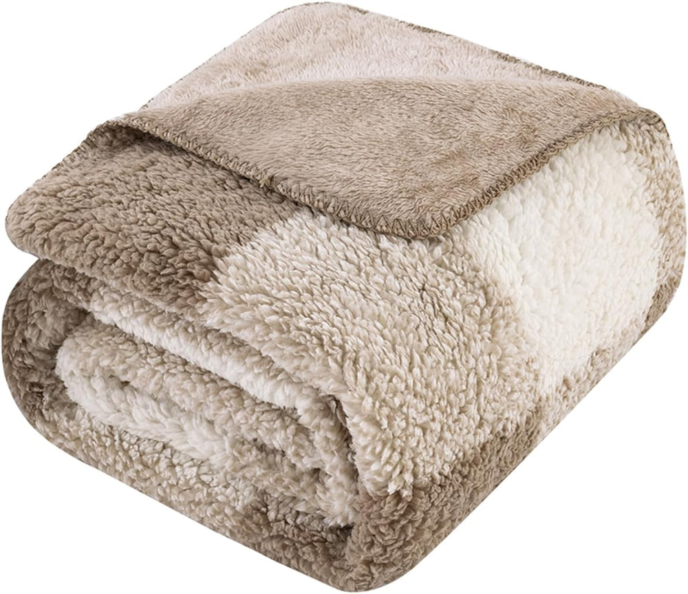 LURKA Checkered Sherpa Fleece Throw Blanket – Soft and Cozy, Medium Weight fo...