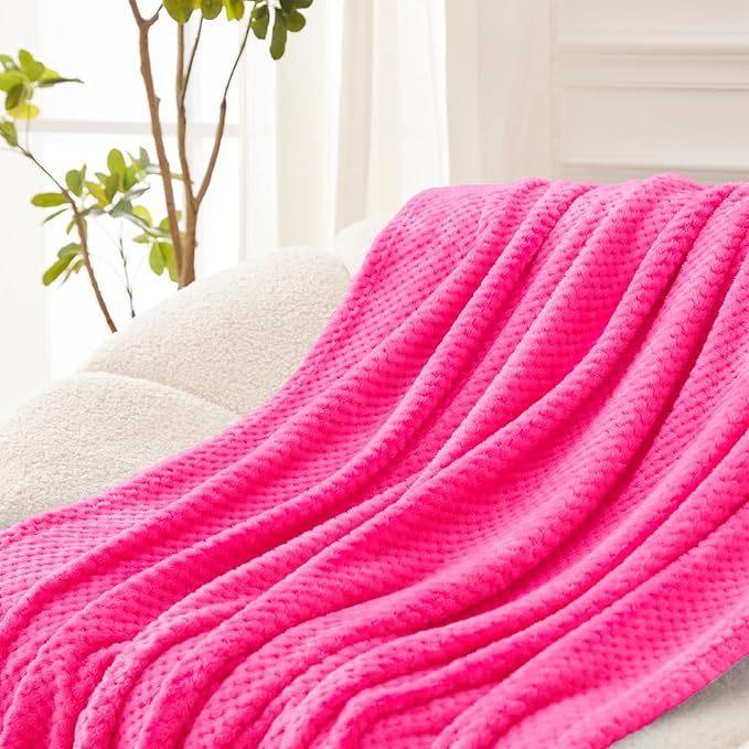 Exclusivo Mezcla Fleece Bed Blanket Queen Size, Super Soft and Warm Blankets - Image 5