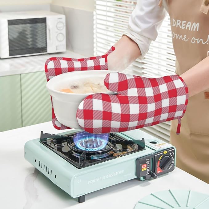 Red and White Checkered Oven Mitts and Pot Holders Set - Image 6