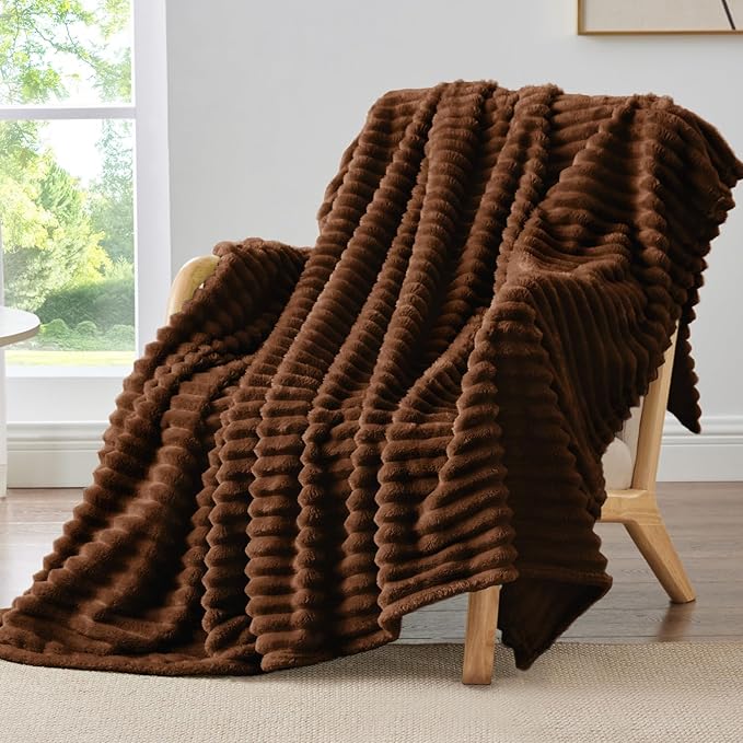 BEDELITE Twin Blanket for Couch & Bed, 300GSM Soft & Warm Fleece Blanket by BEDELITE