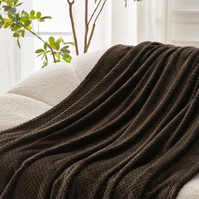 Exclusivo Mezcla Fleece Bed Blanket Twin Size, Super Soft and Warm Blankets - Image 5