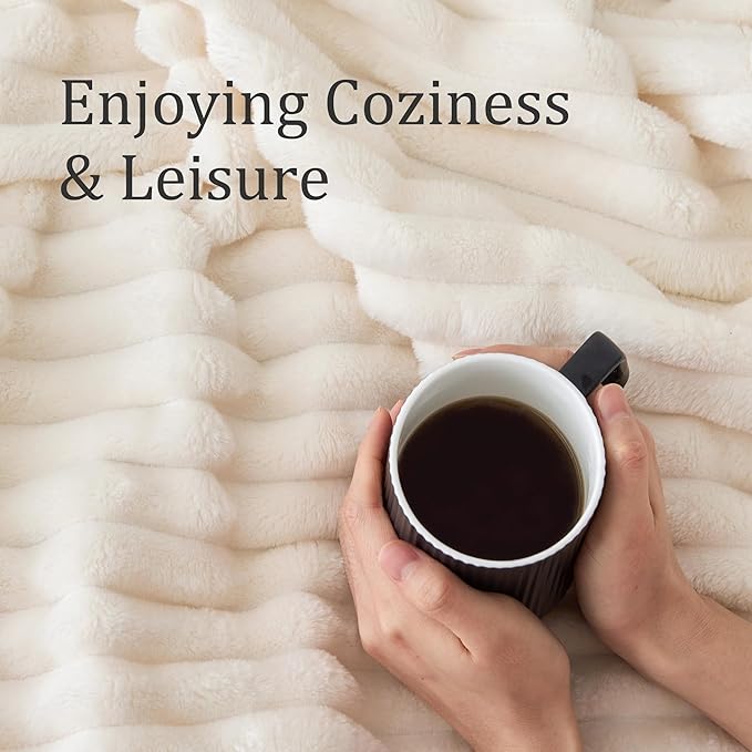 BEDELITE Fleece Throw Blanket for Couch - Image 4