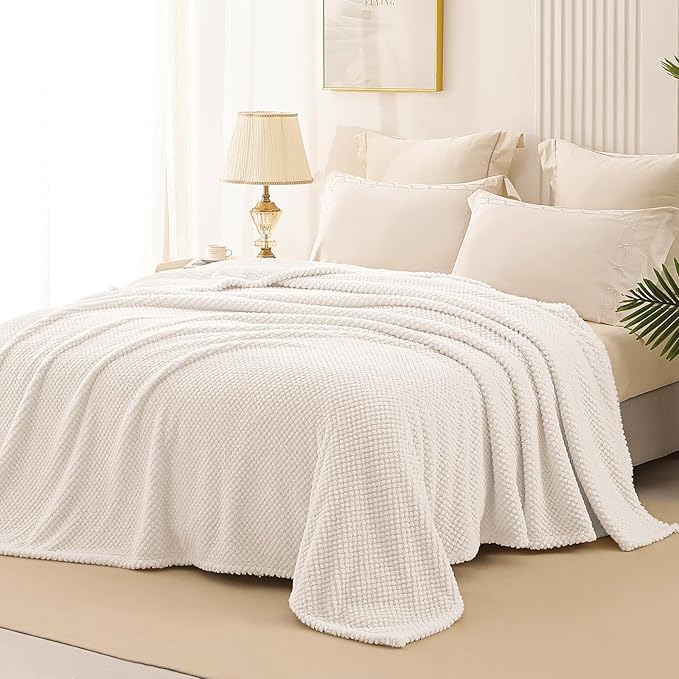 Whale Flotilla King Size Fuzzy Fleece Blanket - Image 4