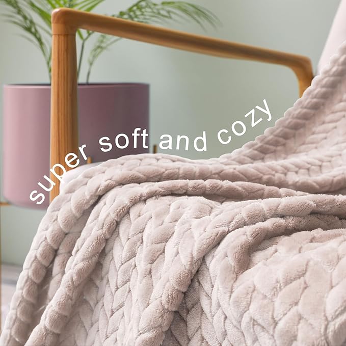 Exclusivo Mezcla Fleece Queen Size Blanket - Image 4