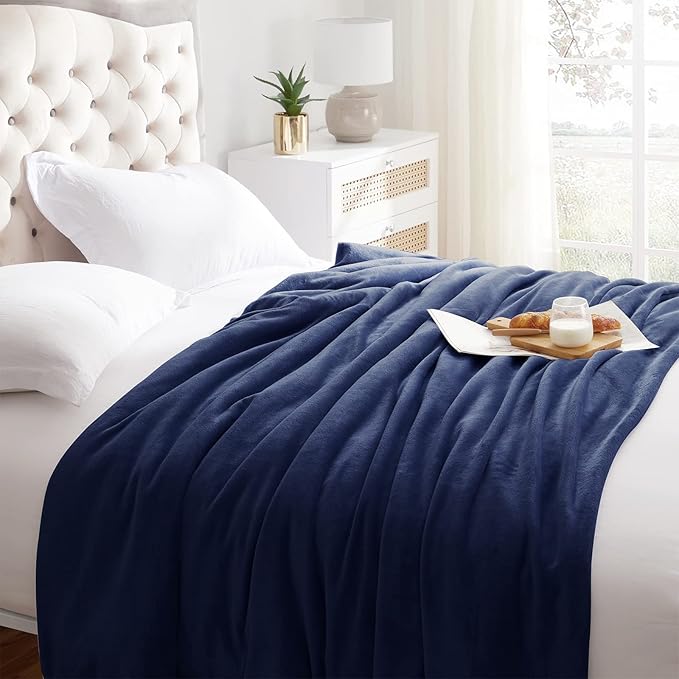 KMUSET Fleece Blanket King Size Navy Lightweight Super Soft Cozy Luxury - Image 4