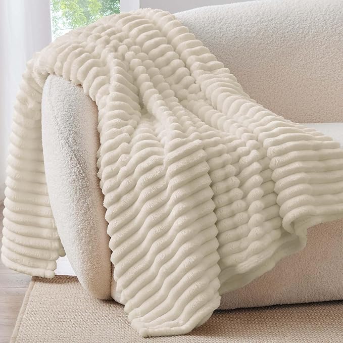 BEDELITE Twin Blanket for Couch & Bed, 300GSM Soft & Warm Fleece Blanket by BEDELITE