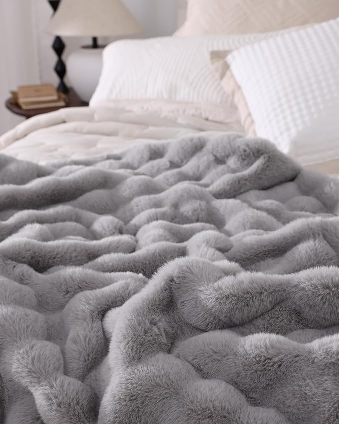 Ultra Soft Cozy Faux Fur Throw Blanket, Fuzzy Plush Thick Bubble Blanket - Image 2