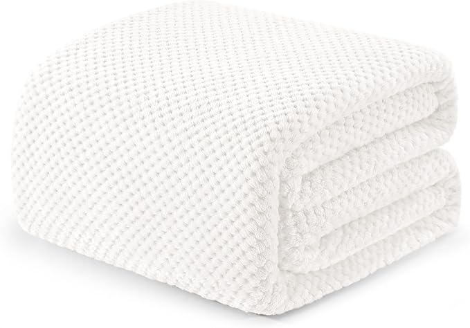 Exclusivo Mezcla Fleece Bed Blanket Queen Size, Super Soft and Warm Blankets by ExclusivoMezcla