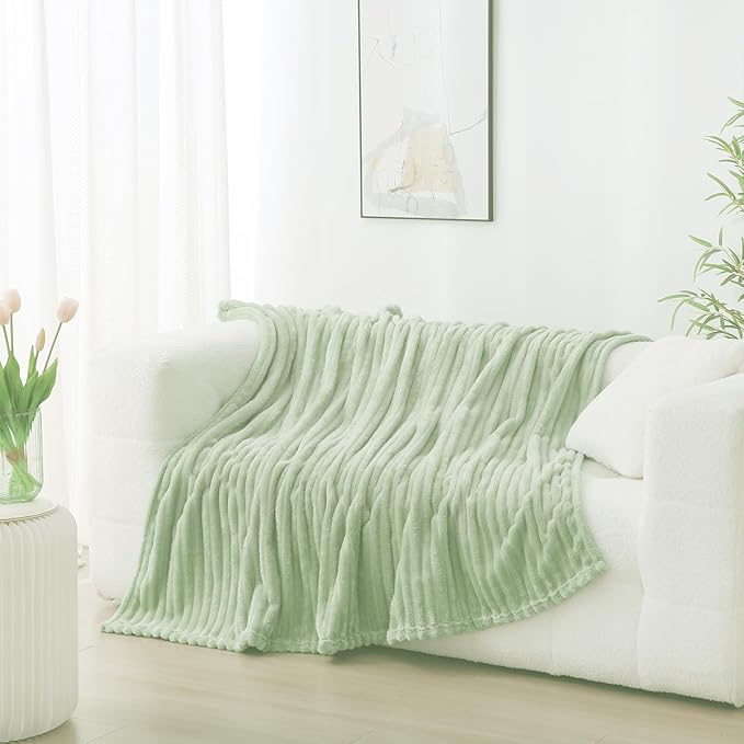 Cream Green Fleece Throw Blanket 60”×80” - Image 2