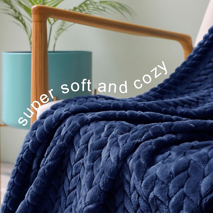 Exclusivo Mezcla Fleece Queen Size Blanket - Image 4
