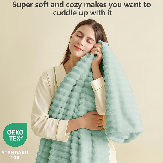 HIMEET Sage Green Ribbed King Size Blanket - Image 2