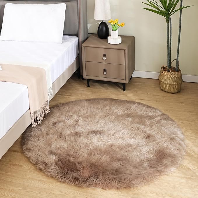 Latepis Circle Rugs for Bedroom 3ft Brown Beige Round Shag Faux Fur Rug by Latepis