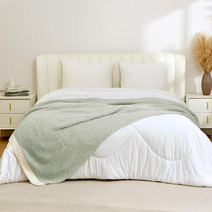 Snuggle Sac Heather Sage Green Blanket - Image 3