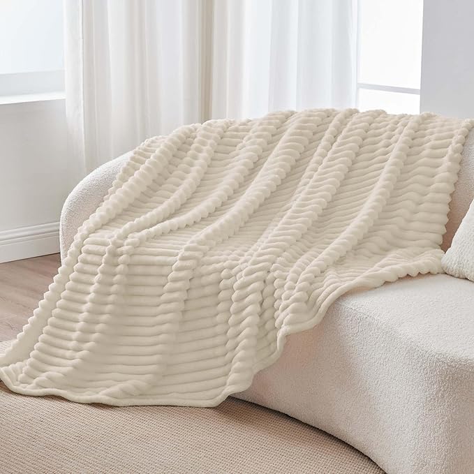 BEDELITE Fleece Throw Blanket for Couch - Image 7