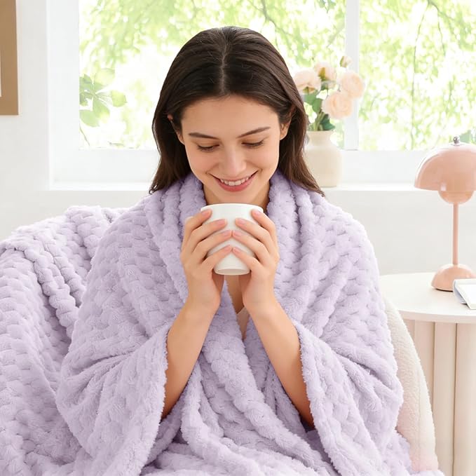 BEDELITE Fleece Blanket - Image 4