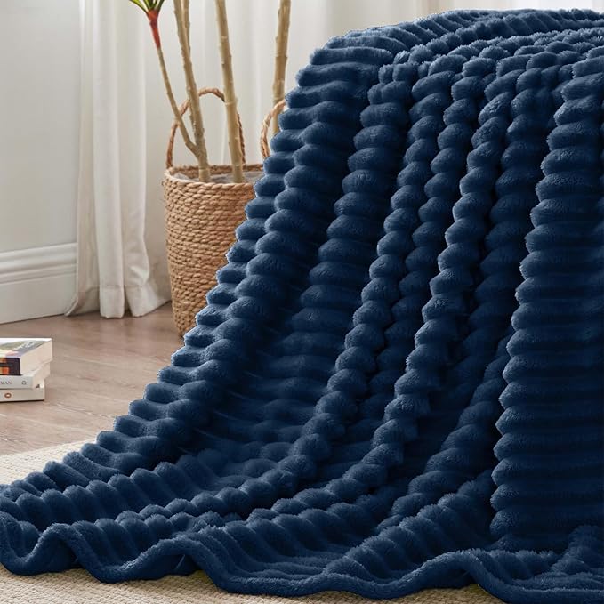 BEDELITE Blankets Queen Size for Bed, 300GSM Soft & Warm Fleece Blanket - Image 6