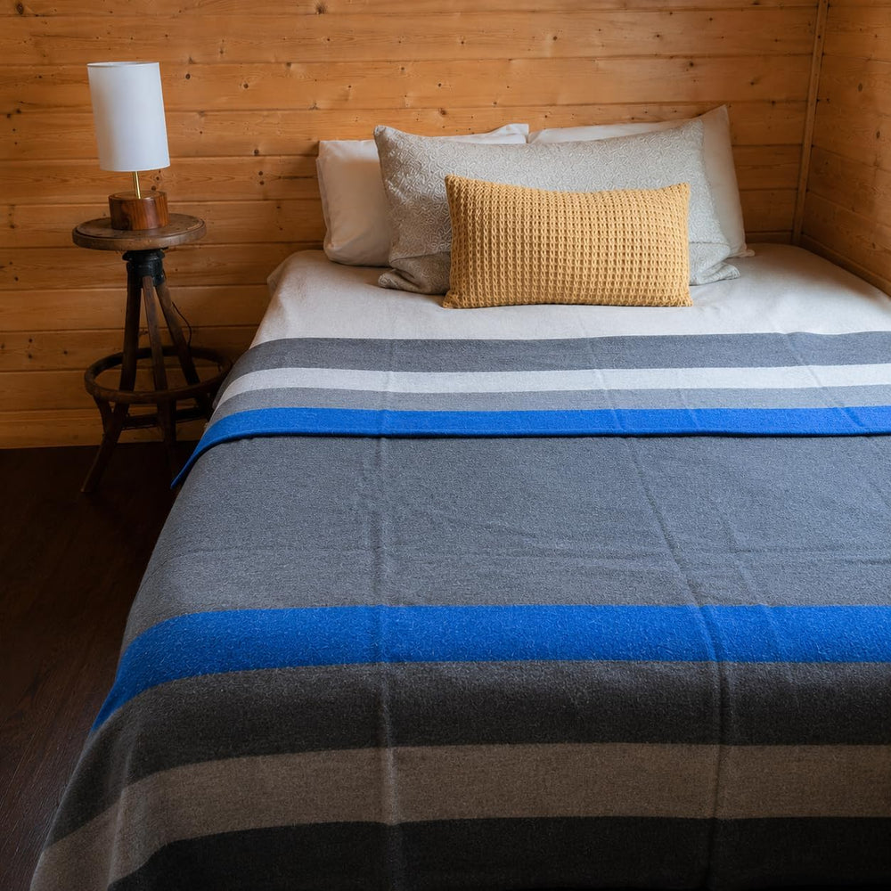 Arcturus Rainier Wool Blanket - Warm, Heavy, Washable, Bed Blanket | Great fo...
