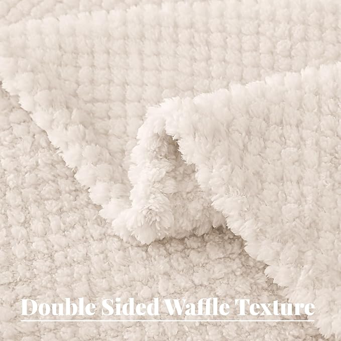 Whale Flotilla King Size Fuzzy Fleece Blanket - Image 6