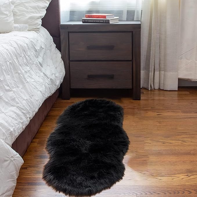 Latepis Black Faux Sheepskin 2x4 Shag Rug - Image 3