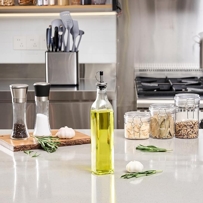 Restaurantware RW Base 16.9 Ounce Olive Oil Dispenser 1 Kitchen Oil Dispenser - Image 4