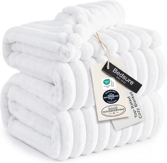 Bedsure GentleSoft White Full Blanket by BEDSURE