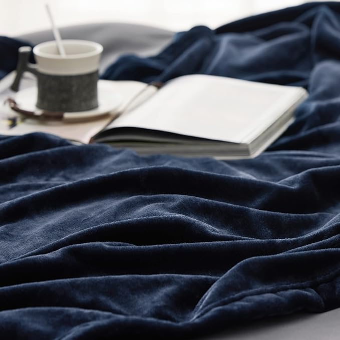 Bedsure GentleSoft Navy Blue Throw Blanket - Image 5