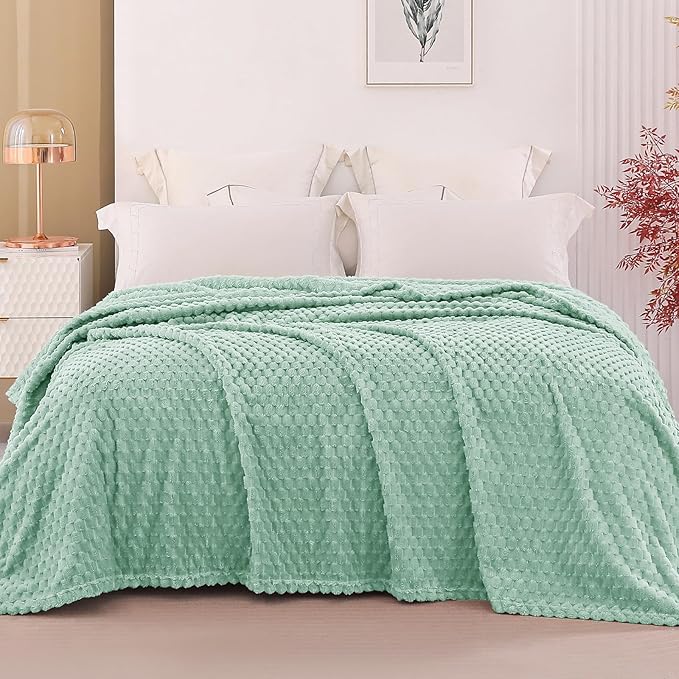 Exclusivo Mezcla Fleece Queen Blanket - Image 2