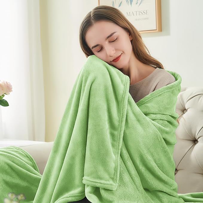 BEDELITE Fleece Blanket Grass Green Throw Blankets - Image 2