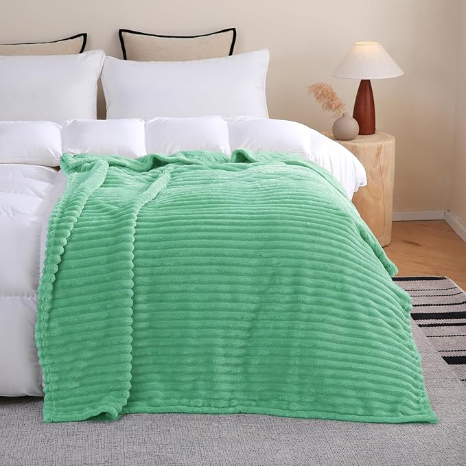 Mint Green Fleece Throw Blanket 60”×80” - Image 4