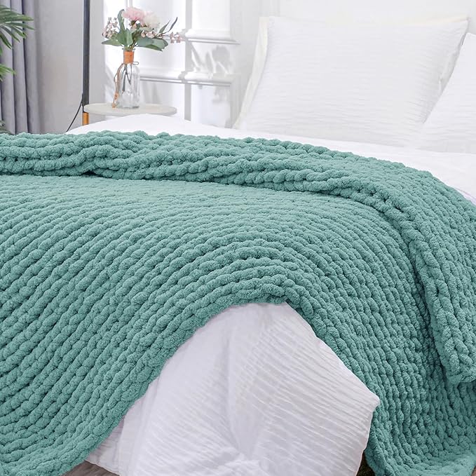 Bigacogo Chunky Knit Throw Blanket by Bigacogo