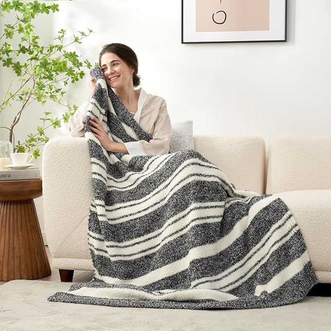 Snuggle Sac Heather Throw Blanket - Image 5