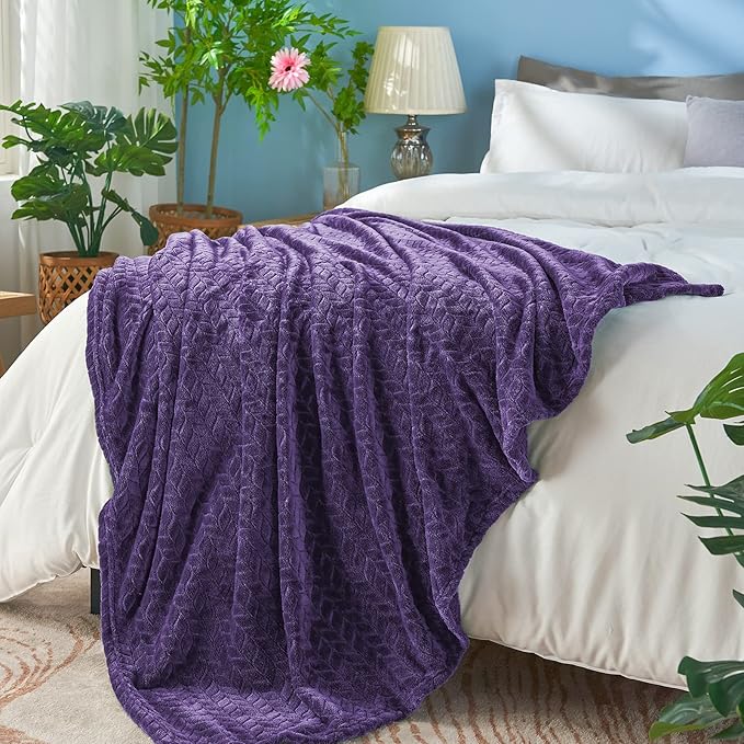 inhand Fleece Throw Blanket, Super Soft Fuzzy Blanket - Image 3