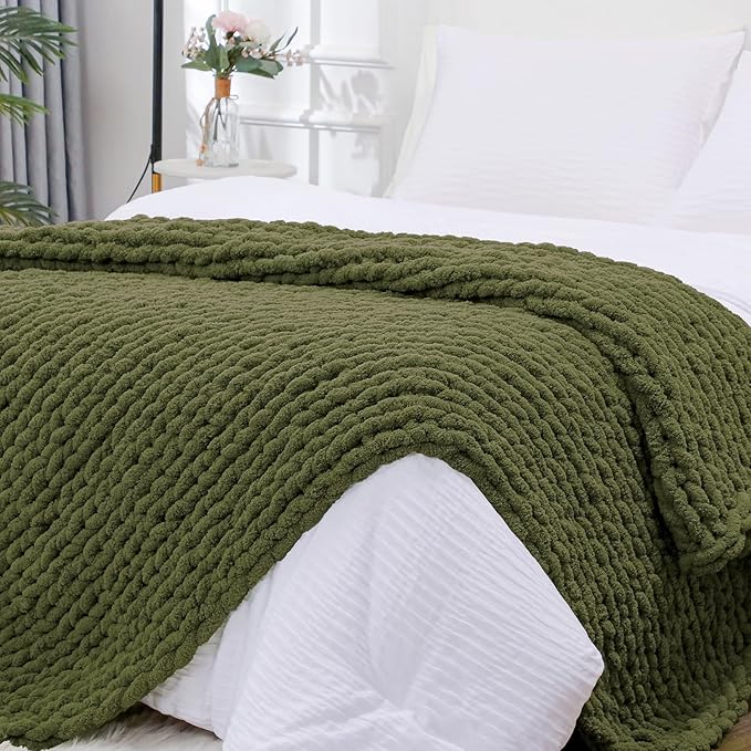 Bigacogo Chunky Knit Throw Blanket by Bigacogo