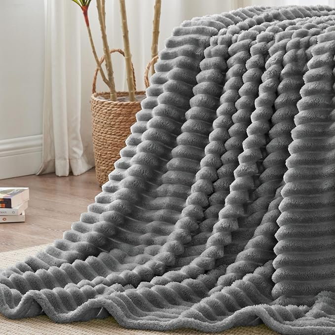 BEDELITE Blankets Queen Size for Bed, 300GSM Soft & Warm Fleece Blanket - Image 6