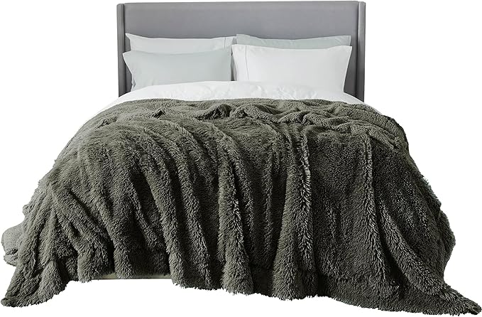 Bedsure GentleSoft Fluffy Olive Green King Size Blanket - Image 9