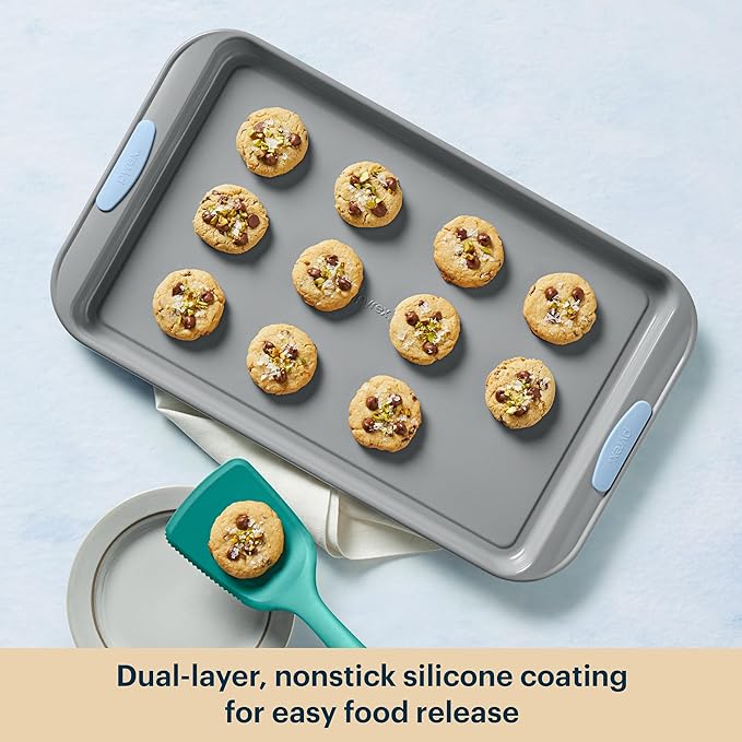 Pyrex 8-Piece Metal Bakeware Set, Lightweight Stainless Steel Baking Trays - Image 5